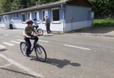 Jedu po pravé straně vozovky