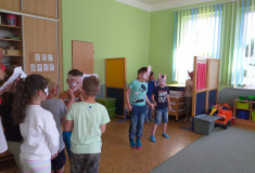 Zvířátka si volí svého krále