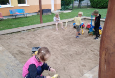 Na pískovišti