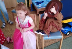 Schovaný kovboj a princezna