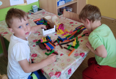 Ve stolních hrách a manipule stavíme mraveniště