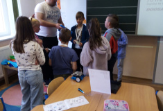 Firma ve 4. ročníku