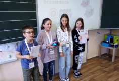 Firma ve 4. ročníku