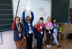 Firma ve 4. ročníku