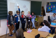 Firma ve 4. ročníku