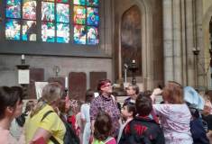 Prohlížíme si vitráže