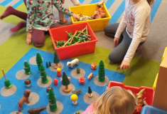 Centrum Kostky, stavebnice: Zvířátka v lese
